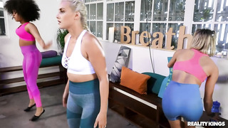 REALITY KINGS - Fucking To The Limit With Chloe Temple & Indica Monroe On PORNCOMP
