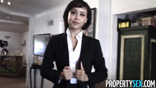 Cute Mia Actually Sells A House By Fucking
