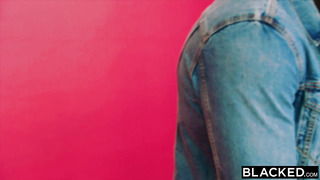 Jessa Rhodes Is Tense During Photoshoot Needs BBC To Calm Down