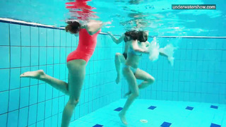 Three Nude Girls Have Fun Underwater