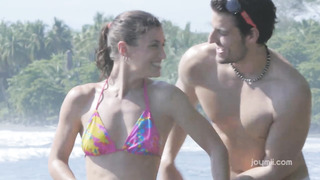 Julia Roca Has Some Fun In The Sun With Her Bf