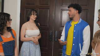 BRAZZERS - Lunch With The Steps With Chloe Surreal On PORNCOMP