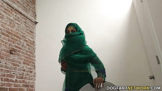 Pretty Pakistani Slut Visits The Gloryhole For Black Cock