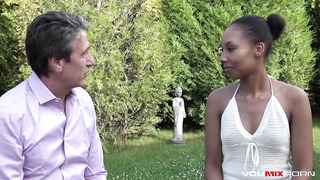 Pro Sex Therapist Calms Ebony Sizzler Down - How?