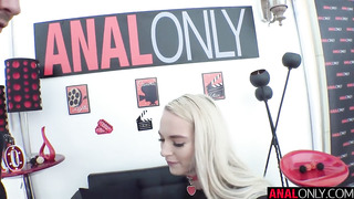 ANALONLY - Lana Gives Up The Booty On PORNCOMP