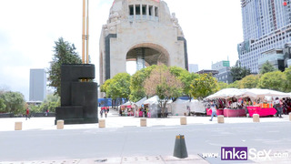Madura De MeXico Presume Sus Senos En Medio Del Parque Y Se La Terminan Cogiendo