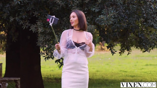 VIXEN - Gorgeous Influencer Eve Seduces One Of Her Fans On PORNCOMP