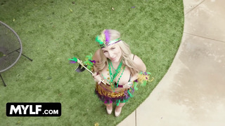 Sexy Milf Bunny Madison Flashes Her Juicy Tits On Boyfriend In Colorful Mardi Gras Costume - Mylf