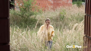 Ladies Outside In Public Looking Sexy Peeing