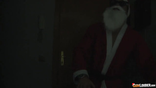 Santa Is Cuming To Fuck